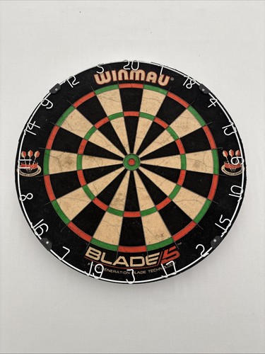 Winmau blade dart - dart, board